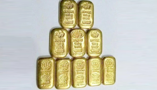/5.4-kg-of-gold-seized-in-Janagama