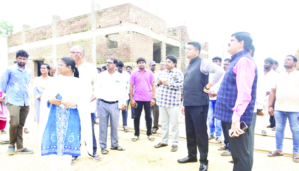 5న సామూహిక గృహ ప్రవేశాలు