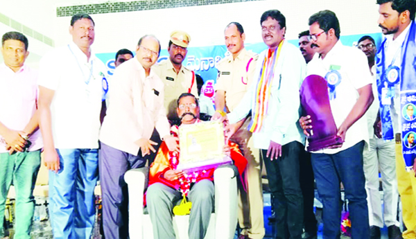 Meaning-in-service-to-the-poor