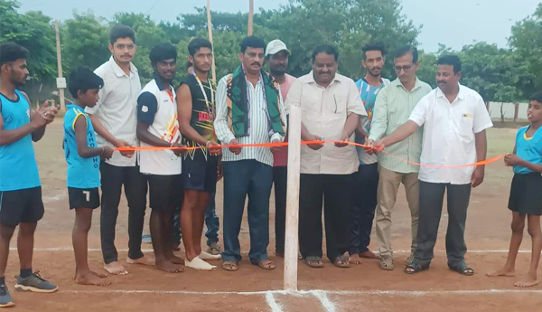 ఖోఖో పోటీల్లో జిల్లాకు మంచి పేరు తీసుకురావాలి