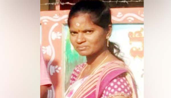 జ్వరంతో గ్రామ వాలంటీర్‌ మృతి