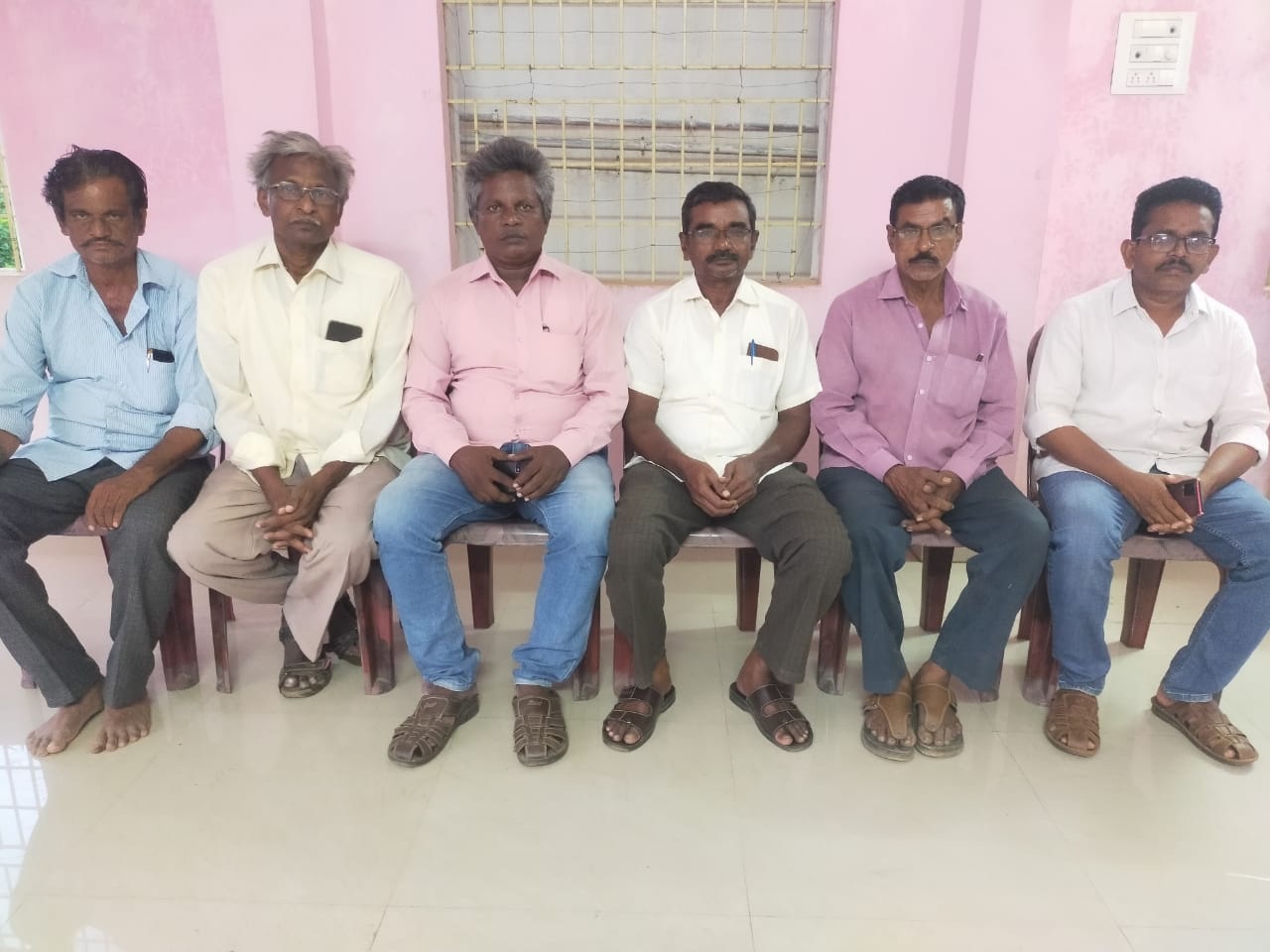 కరెంటు ఛార్జీల పెంపుపై దశలవారీ పోరాటం