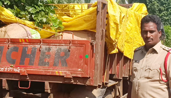 రేషన్‌ బియ్యం పట్టివేత