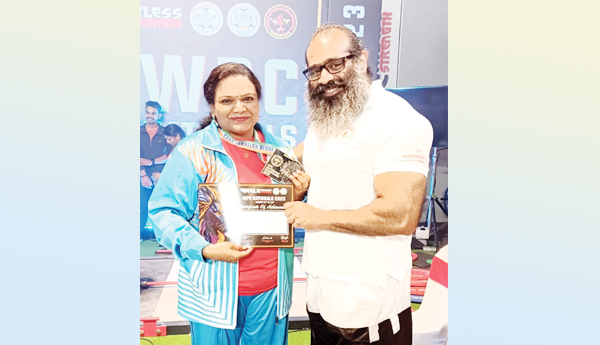 Shilpa-shines-in-powerlifting