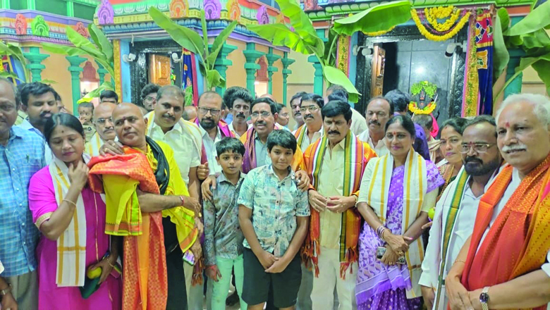 సంక్షేమంతో పాటు అభివద్ధికి బాటలు వేస్తాం..