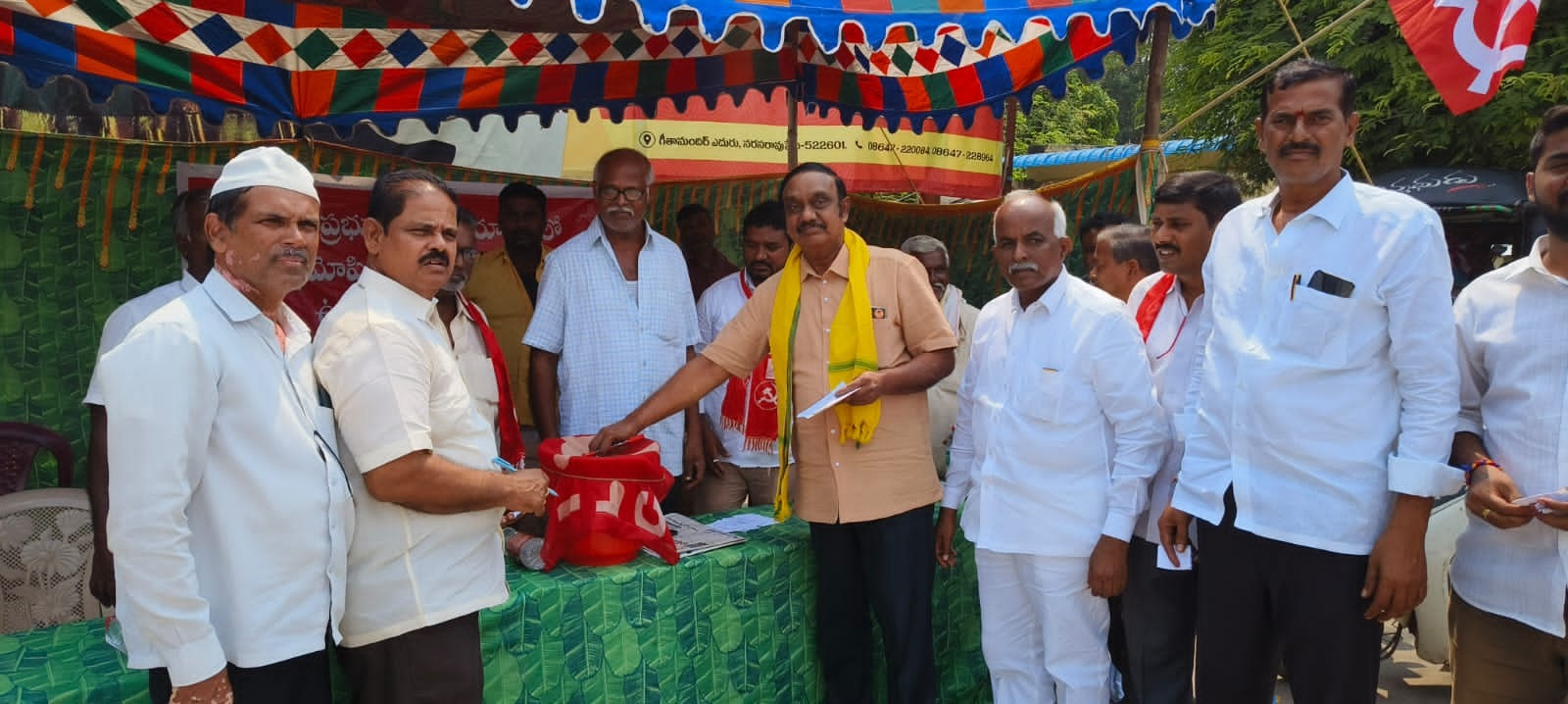 ప్రభుత్వానికి ప్రజలు ఎన్నికల్లో షాక్‌ ఇస్తారు