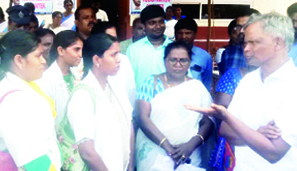 హెల్త్‌ క్లినిక్‌ సెంటర్ల అద్దె చెల్లించలేకపోతున్నాం.. ఎమ్మెల్యేకు ఎమ్‌ఎల్‌ హెచ్‌పిలు వినతి