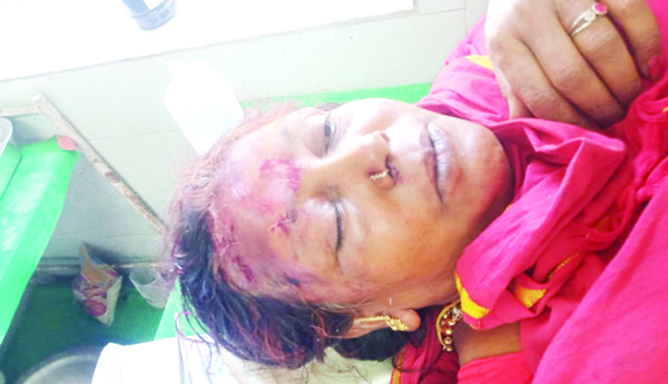 ఆటో, బైక్‌ ఢ ఇద్దరికి గాయాలు