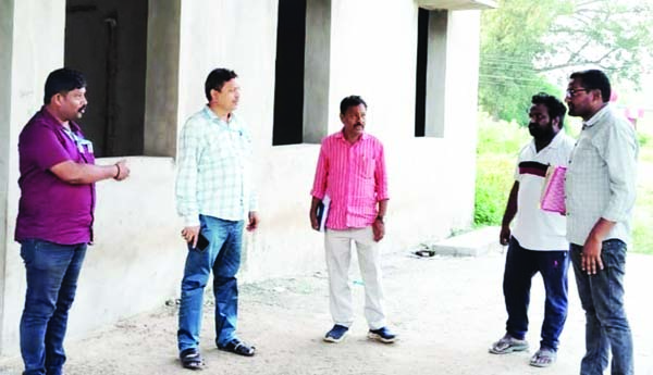 అభివృద్ధి పనులు త్వరితగతిన పూర్తి చేయాలి