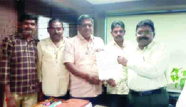 గుంటూరు, విజయవాడకు బస్సు నడపాలని వినతి