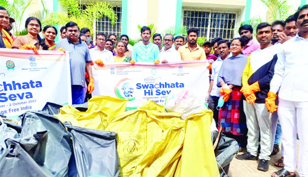 పలు చోట్ల 'స్వచ్ఛతా హీ సేవా'