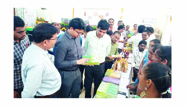 గిరిజన ఉత్పత్తులు అంతర్జాతీయ స్థాయికి చేరాలి