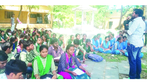 డిగ్రీ కాలేజీకి సొంత భవనం నిర్మించాలి : ఎస్‌ఎఫ్‌ఐ