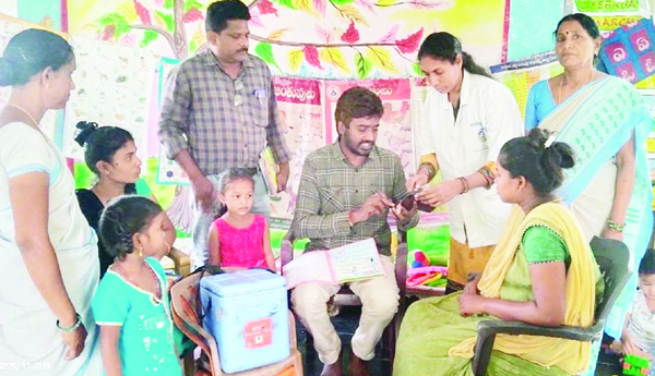 టీకాలతో వ్యాధుల నుంచి రక్షణ