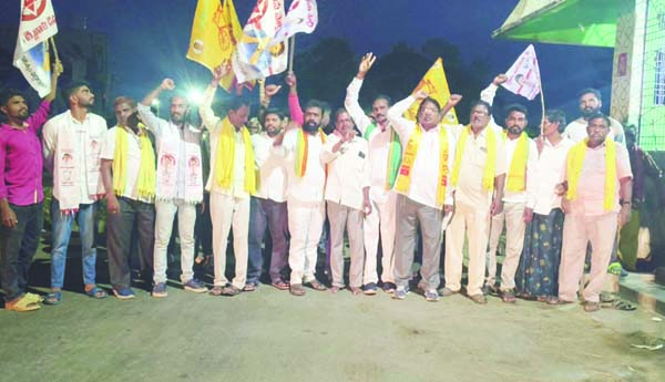 కొనసాగుతున్న టిడిపి నిరసనలు