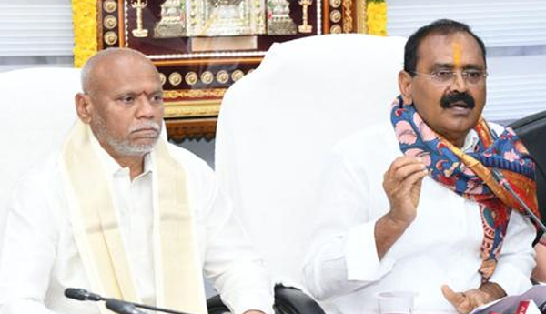 Srivari-Brahmautsavalu-successful-TTD-Chairman-Bhumana