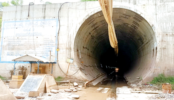 veligonda-project-cm-ys-jagan-promises-failure