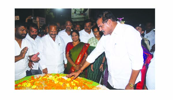 నగరాన్ని సుందరంగా తీర్చి దిద్దుతాం