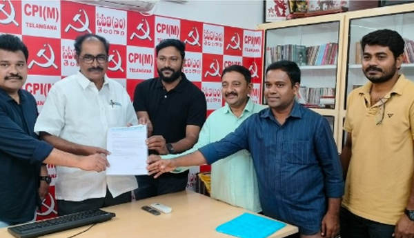 జర్నలిస్టుల ఇంటి స్థలాల కోసం కృషి చేస్తాం : సీపీఐ, సీపీఐ(ఎం)ల హామీ