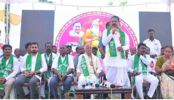 వాల్మీకులను ఎస్టీ జాబితాలో చేర్చేందుకు ఢిల్లీతో కొట్లాడుదాం : మంత్రి నిరంజన్‌ రెడ్డి