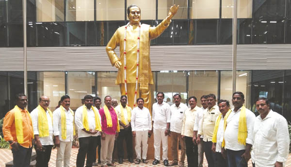 దళితుల ఉసురు తీస్తున్న వైసిపి ప్రభుత్వం