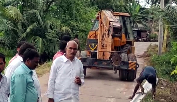 అర్తమూరులో త్రీఫేస్‌ విద్యుత్‌ పనులు