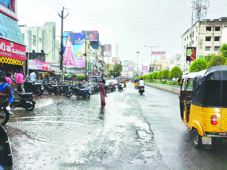 అభివృద్ధి పేరుతో కోట్లు కుమ్మరింత