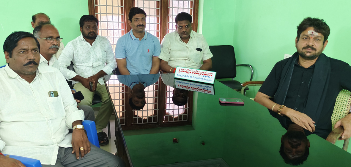 8న బైక్‌ ర్యాలీని జయప్రదం చేయాలి : వైసిపి