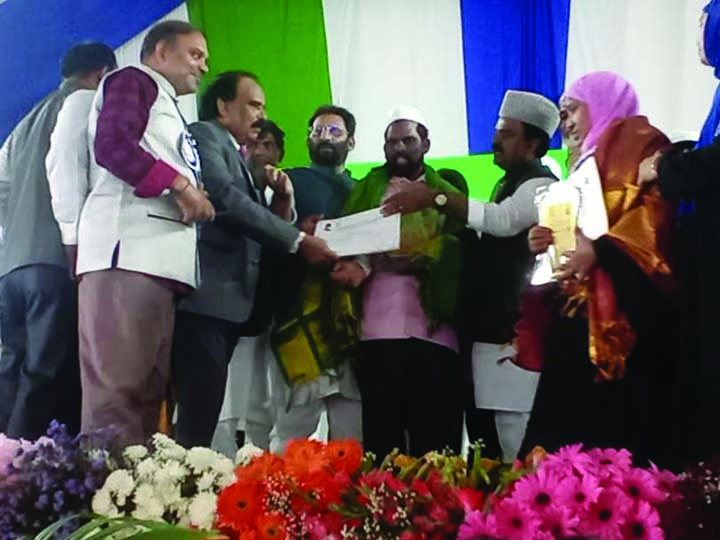 అంజాద్‌ కు ఉత్తమ ఉపాధ్యాయ అవార్డు