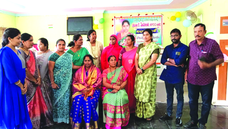 ఎంపీడీఓ హేమలతకు సన్మానం..!