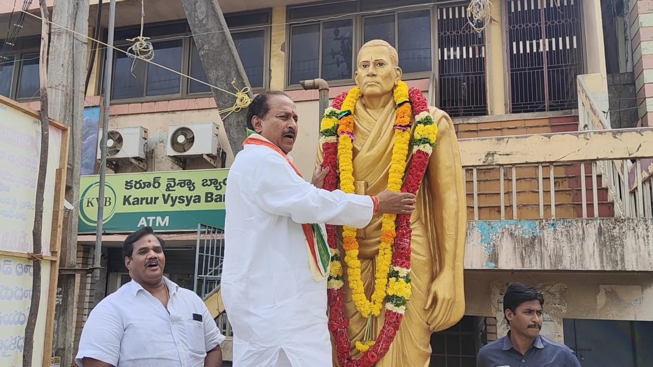 పొట్టి శ్రీరాములు త్యాగం చిరస్మరణీయం