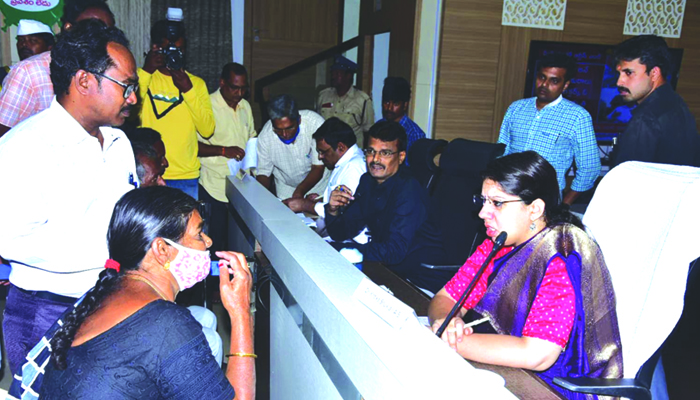 'జగనన్నకు చెబుదాం'కు 333 అర్జీలు