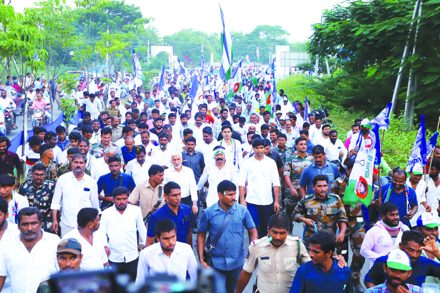 ఆర్థిక, సామాజిక, రాజకీయ రంగాల్లో ఎదుగుదలే సాధికారత