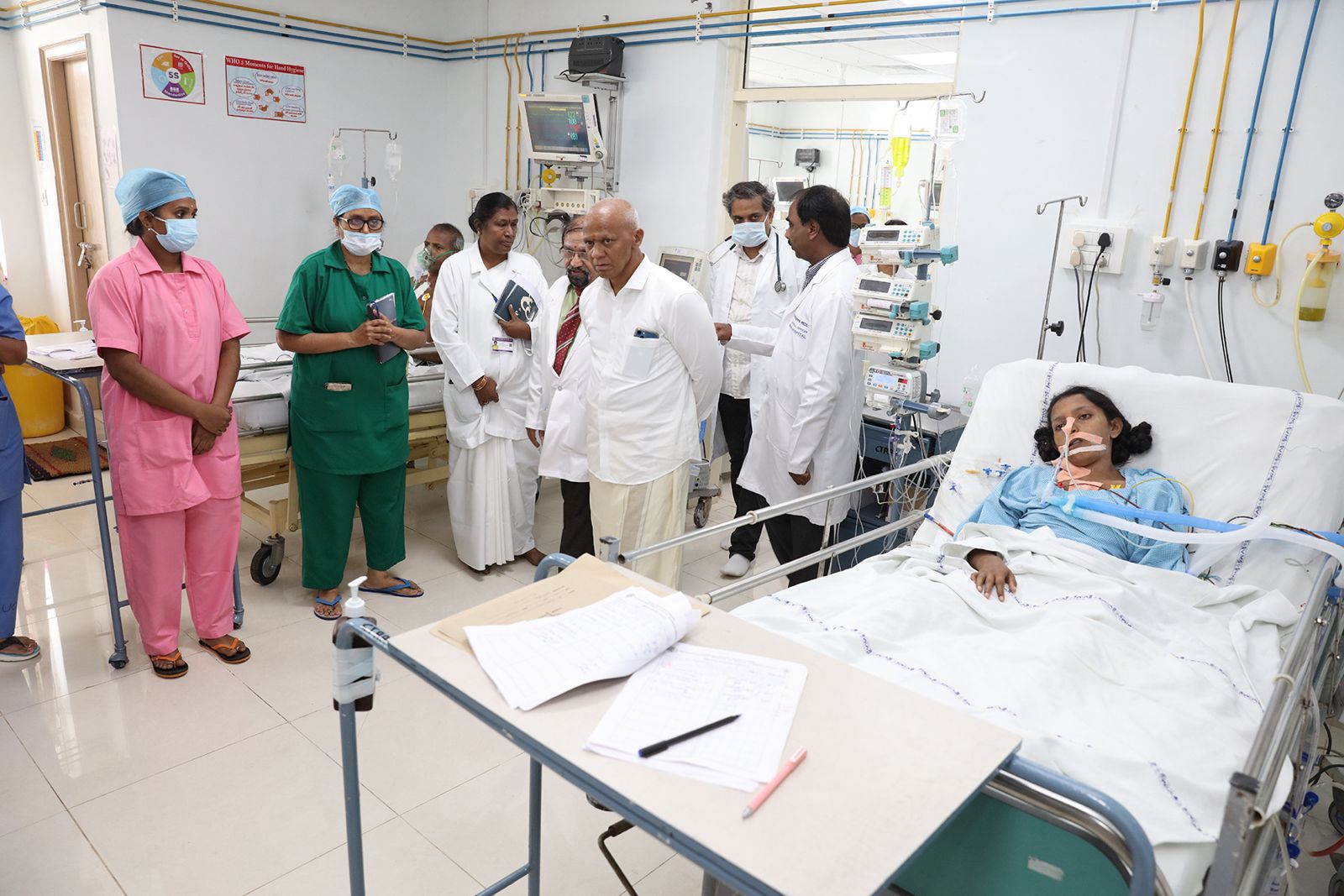 స్విమ్స్‌ను సందర్శించిన ఈవో ఎవి ధర్మారెడ్డి 