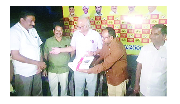 52 రోజులైనా నేరం రుజువు చేయలేకపోయారు