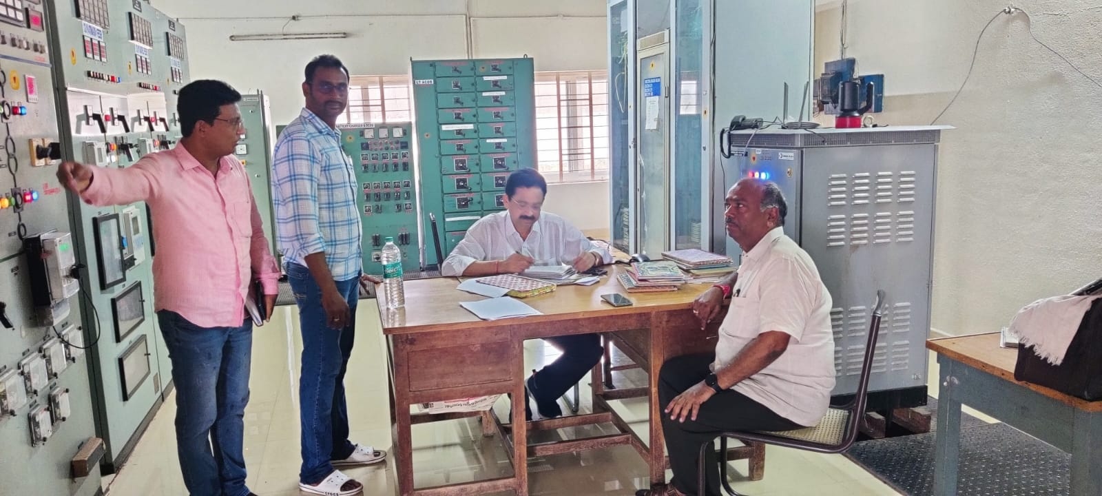 నాణ్యమైన విద్యుత్‌ను అందించాలి