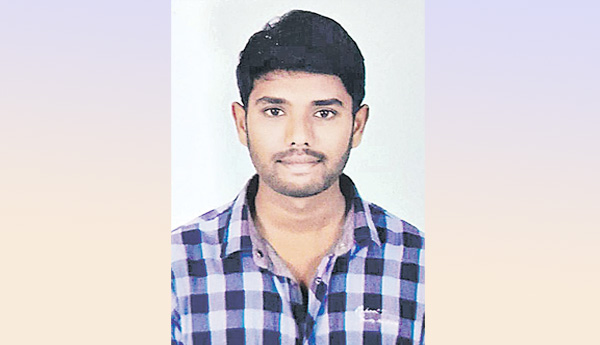 Khammam-student-in-America-was-attacked-by-a-thug-with-a-knife