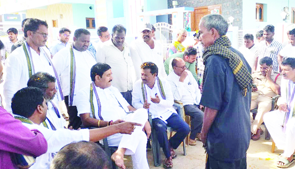 సక్రమంగా అందని పరిహారం