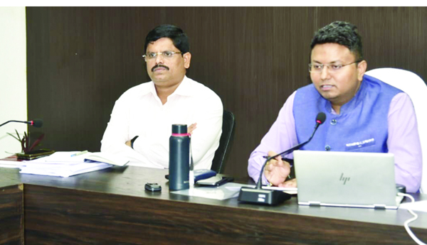 భూ హక్కుల పంపిణీకి సిద్ధం కావాలి