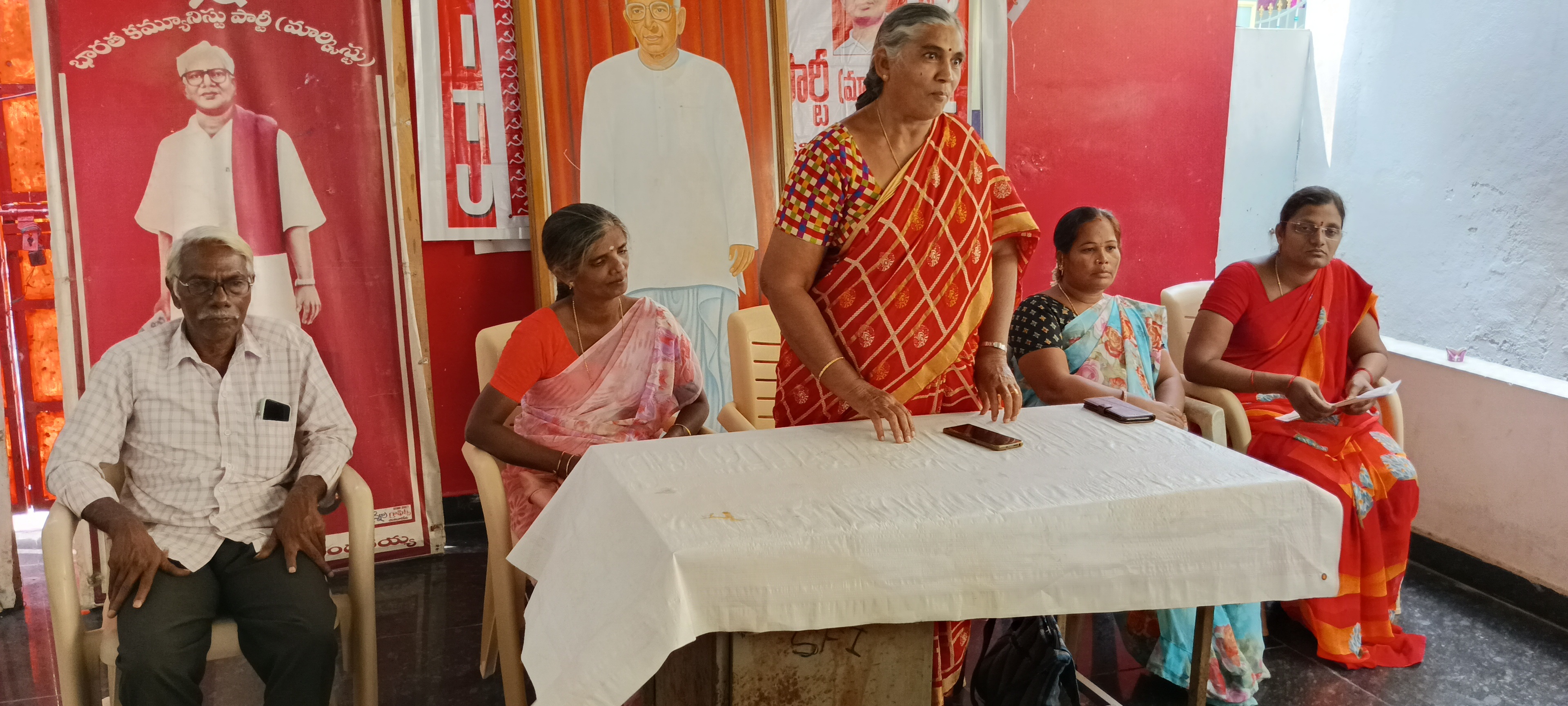 ఆశాలకు కనీస వేతనం రూ.26 వేలు ఇవ్వాలి