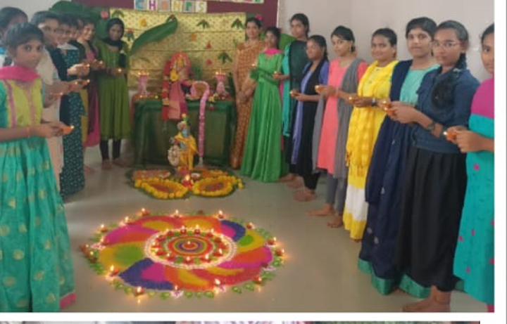 ముందస్తు దీపావళి వేడుకలు