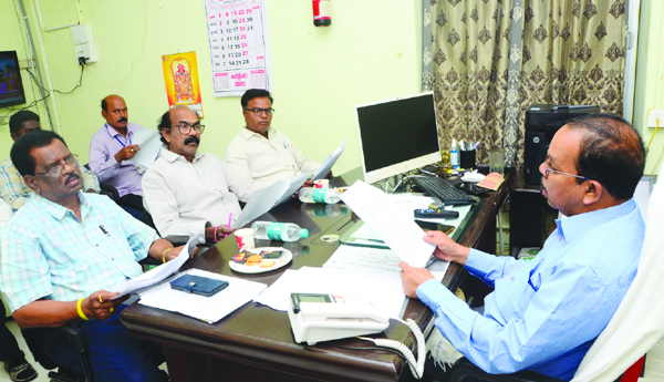 రాజకీయ పార్టీల వినతుల పరిశీలన