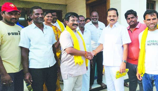 'మాకొద్దు బాబోరు' జగన్‌ అంటున్న ప్రజలు: ఉగ్ర