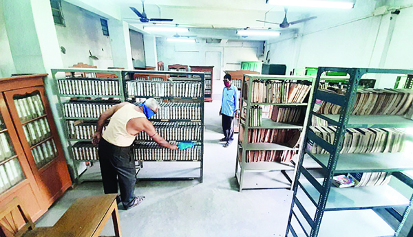 Rulers-who-forgot-libraries