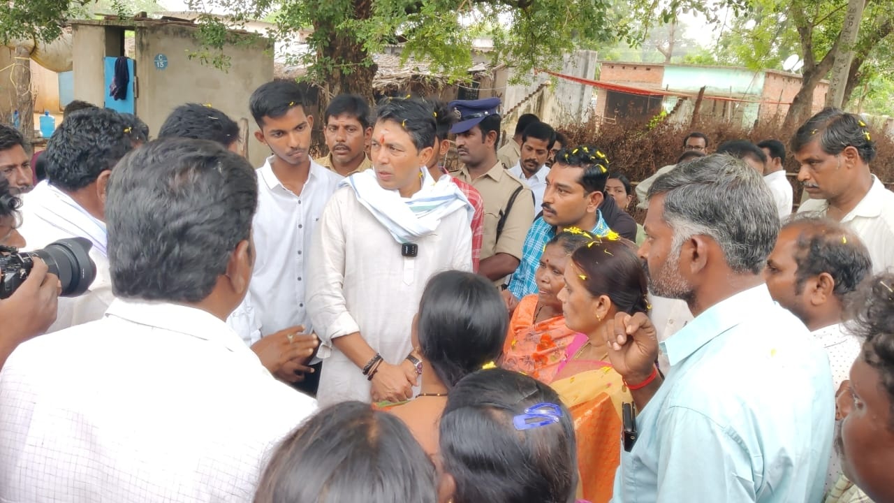 పేదలకు అభివృద్ధికే సంక్షేమ పథకాలు