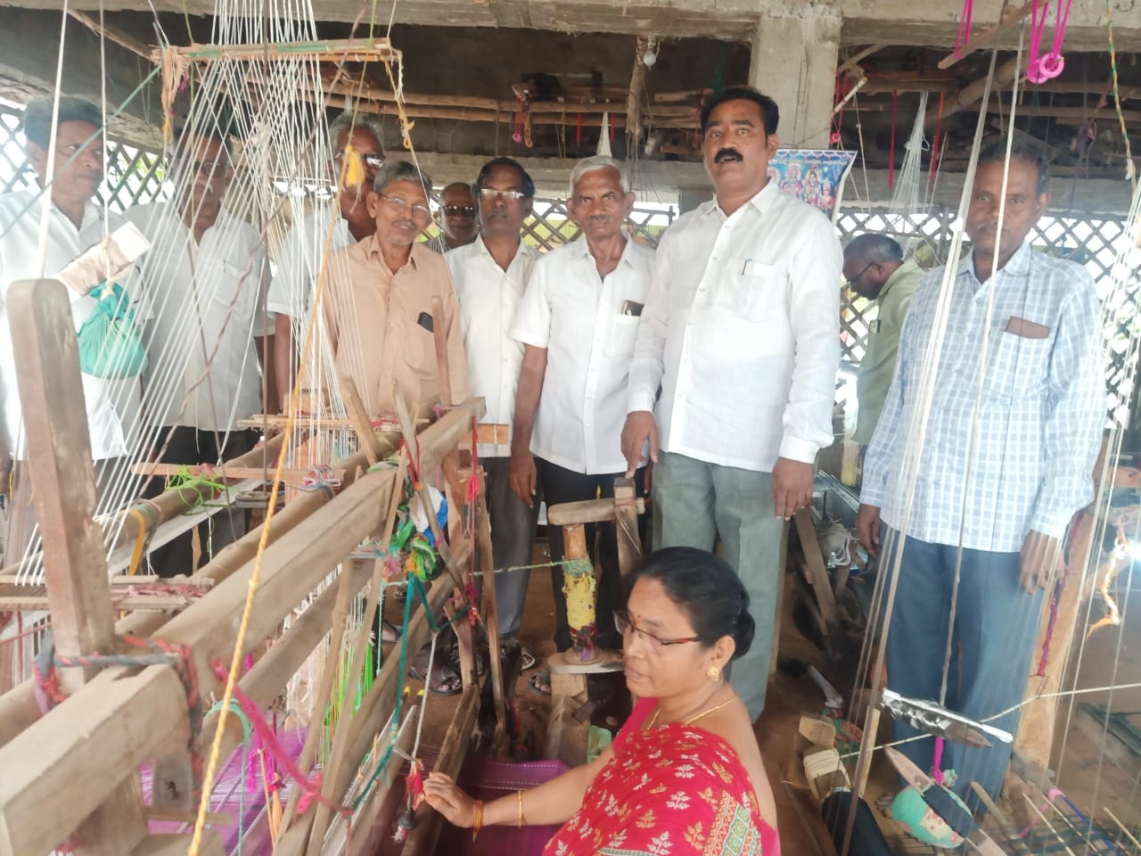 మజూరీ పెంపు కోసం నేడు ప్రదర్శన