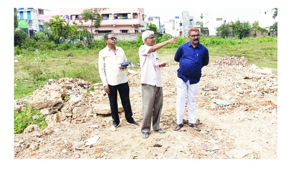 ఆక్రమణదారులను శిక్షించి, అధికారుల పై చర్యలు తీసుకోవాలి
