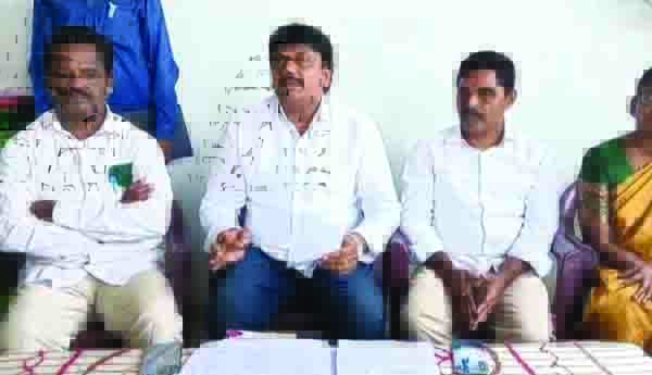 రోడ్ల నిర్మాణానికి నిధుల మంజూరు