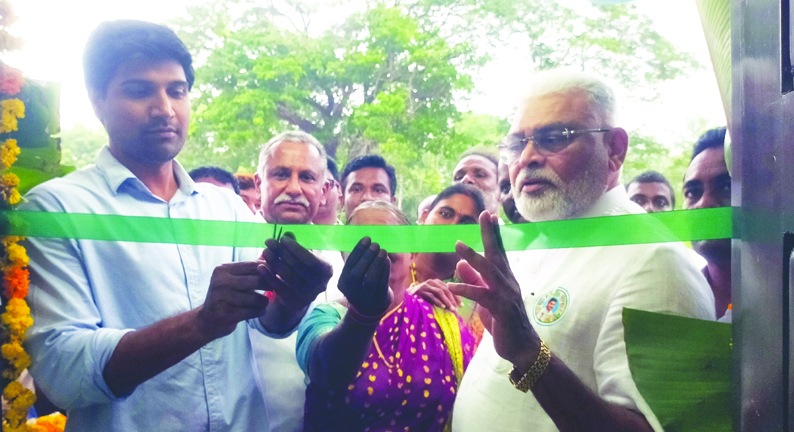 సచివాలయాలు, రైతుభరోసా కేంద్రాలు ప్రారంభం