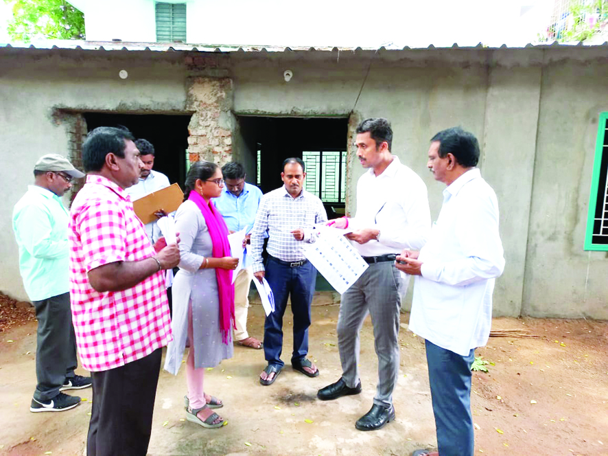 ఓటర్ల జాబితా, పోలింగ్‌ కేంద్రాల పరిశీలన